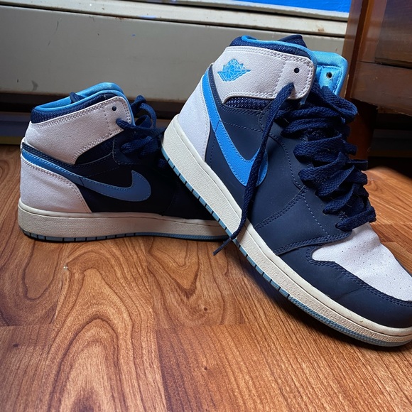 Air Jordan Retro 1 “Chris Paul PE” - Picture 3 of 7